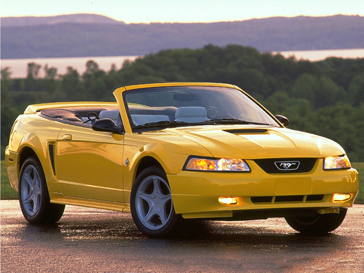 Used 1999 Ford Mustang GT Convertible
