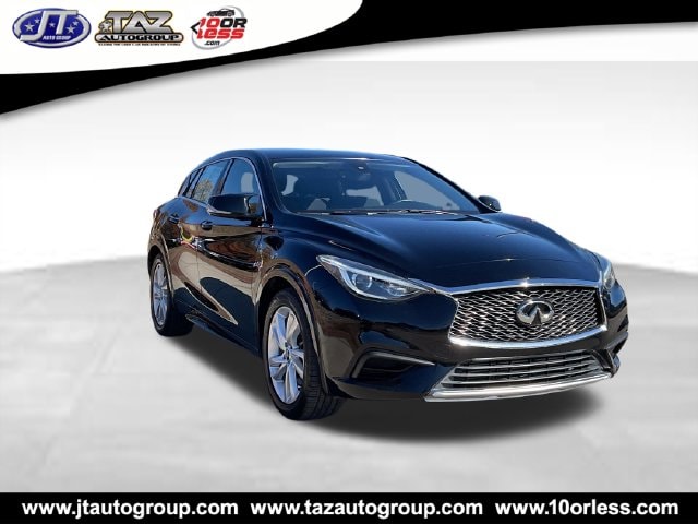2017 INFINITI QX30