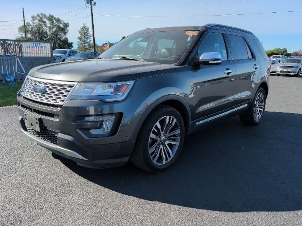 Used 2017 Ford Explorer Platinum SUV