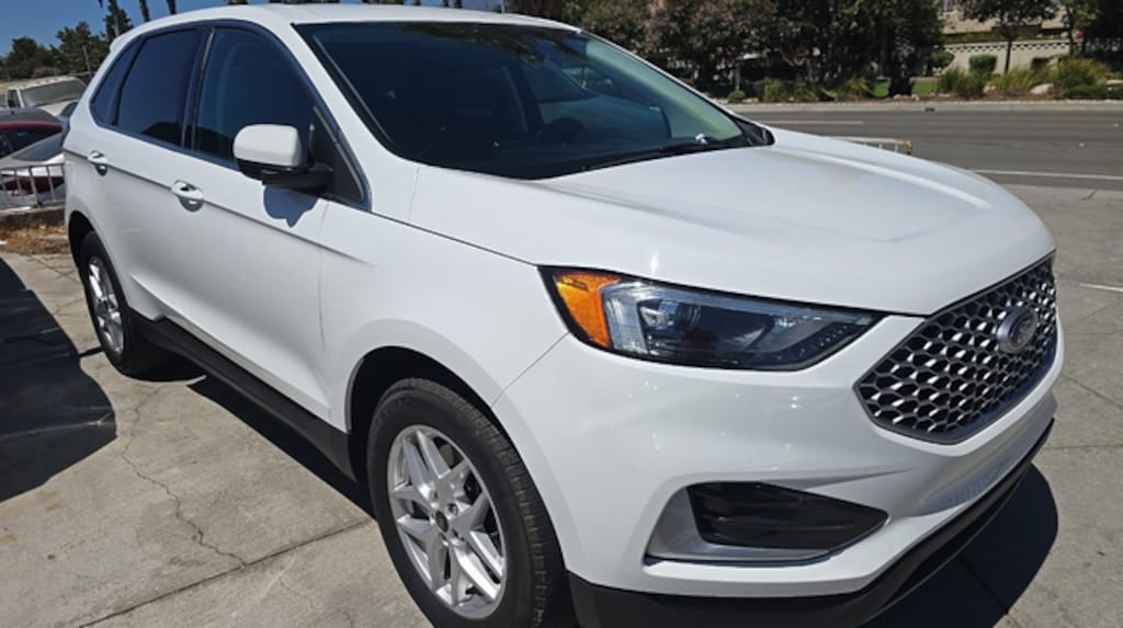 Used 2024 Ford Edge SEL SUV