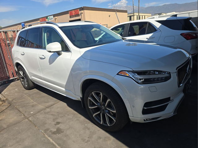Used 2016 Volvo XC90 T6 Momentum SUV