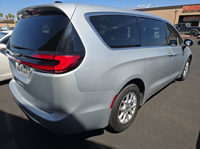 Used 2023 Chrysler Pacifica Touring L Van Passenger Van