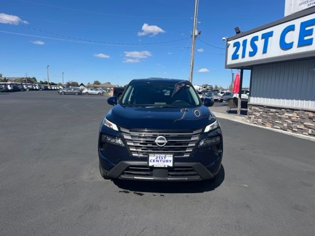 Used 2026 Nissan Rogue SV SUV