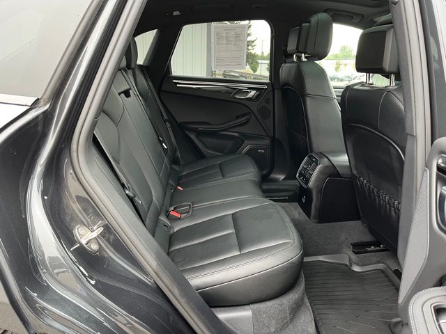 2023 Porsche Macan Base - Photo 29