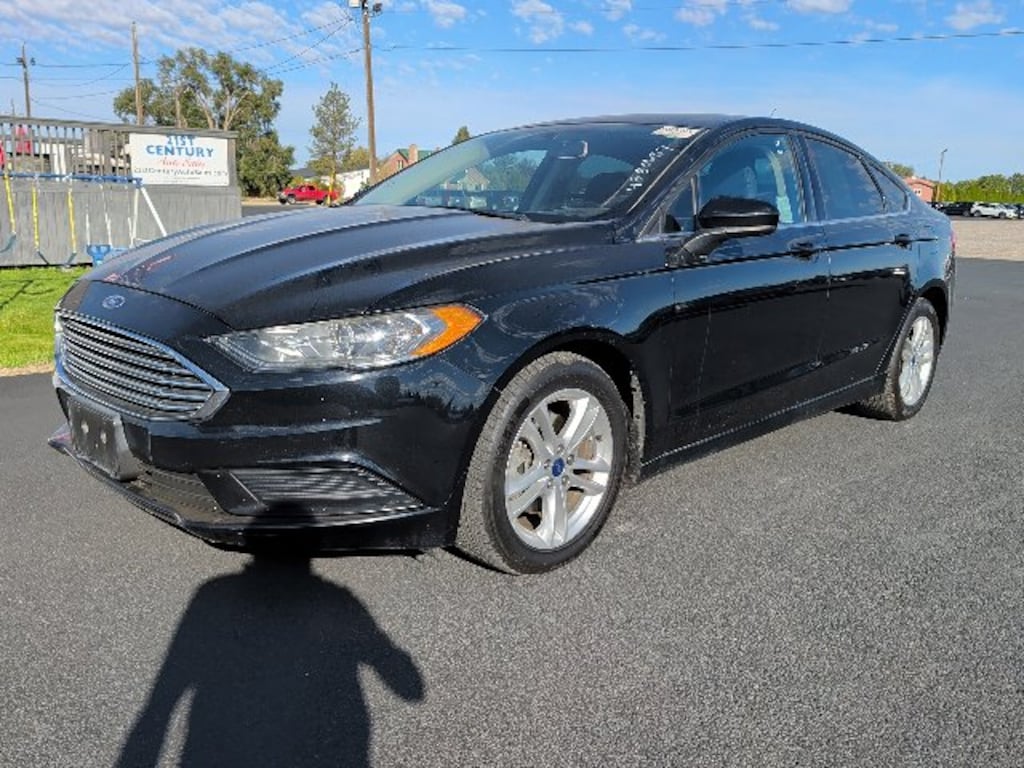 Used 2018 Ford Fusion SE Sedan