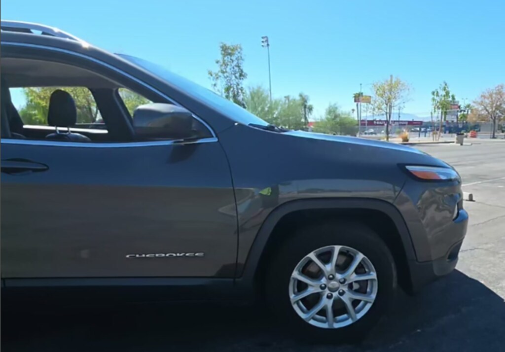 Used 2017 Jeep Cherokee Latitude 4x4 SUV