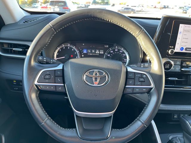 2024 Toyota Highlander LE - Photo 34