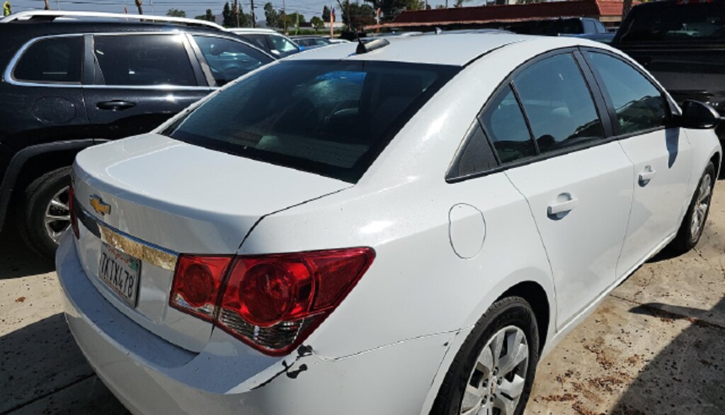 Used 2015 Chevrolet Cruze LS Auto Sedan