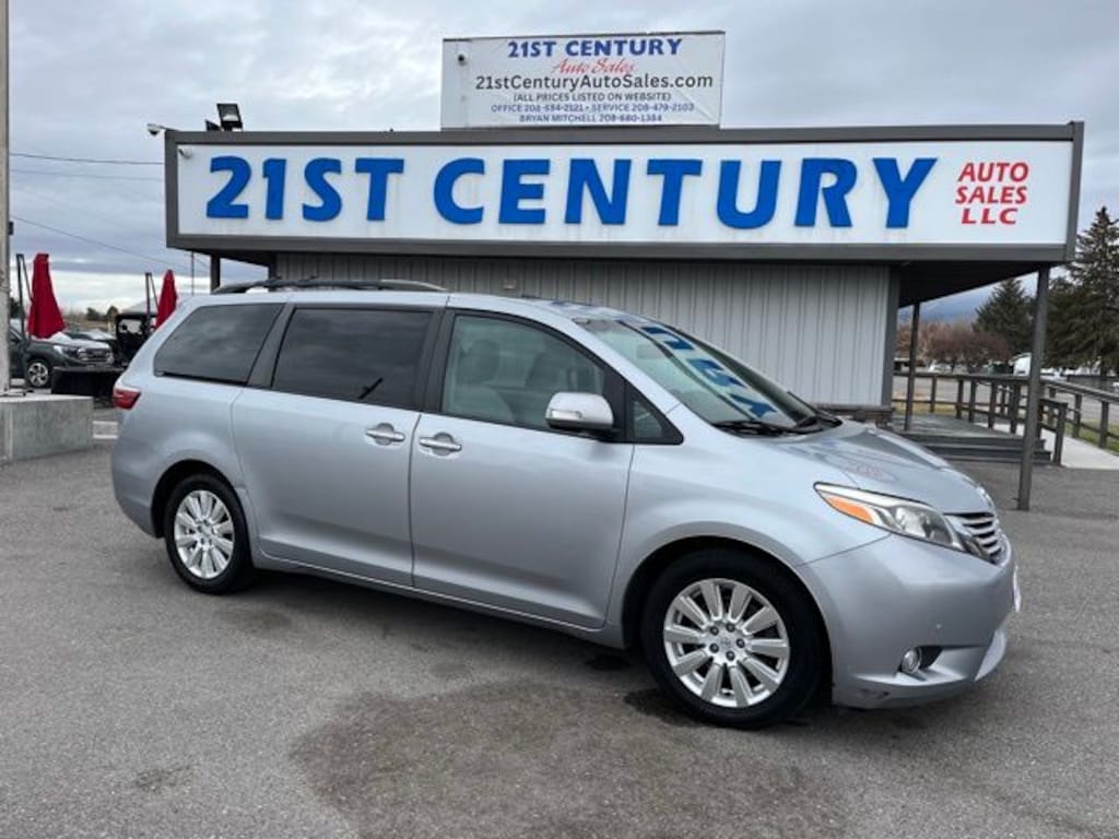 Used 2017 Toyota Sienna Limited 7 Passenger Van Passenger Van
