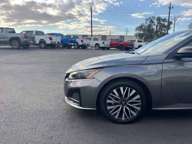 Used 2025 Nissan Altima 2.5 SV Sedan