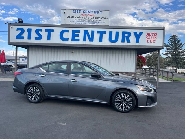 2025 Nissan Altima