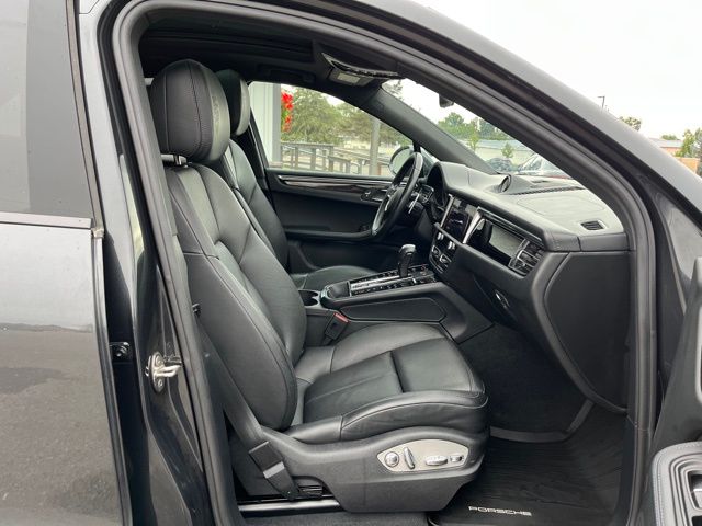 2023 Porsche Macan Base - Photo 28