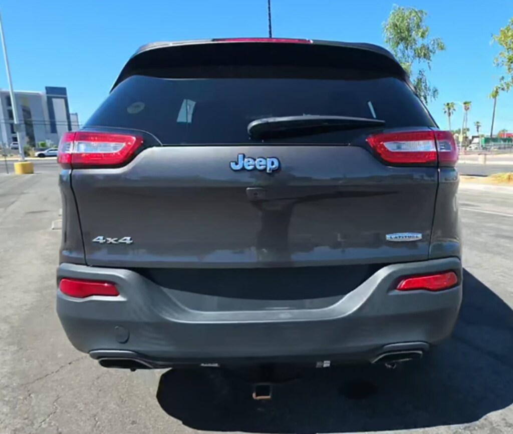 Used 2017 Jeep Cherokee Latitude 4x4 SUV