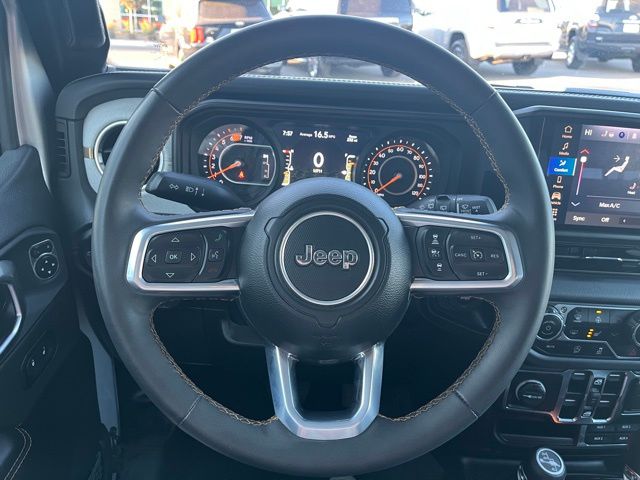 2024 Jeep Wrangler 4-Door Sahara - Photo 30