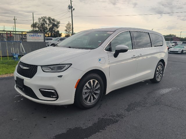  Chrysler Pacifica Hybrid