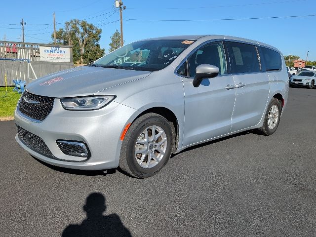 Used 2023 Chrysler Pacifica Touring L Van Passenger Van