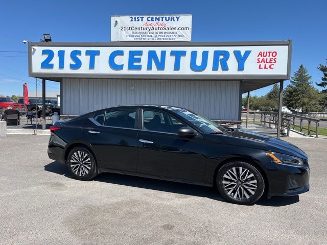 2025 Nissan Altima