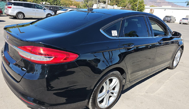 Used 2018 Ford Fusion SE Sedan
