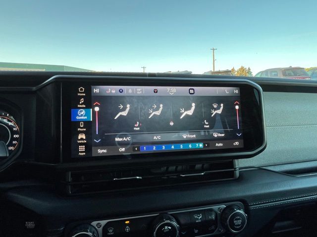 2024 Jeep Wrangler 4-Door Sahara - Photo 35