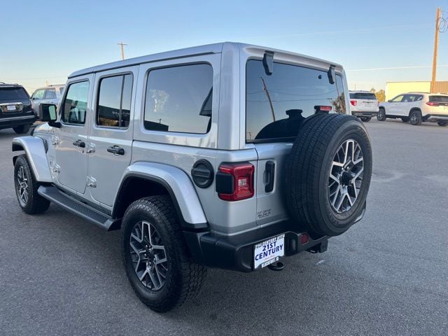 2024 Jeep Wrangler 4-Door Sahara - Photo 8