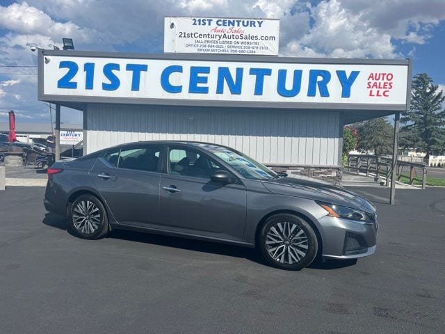 2025 Nissan Altima