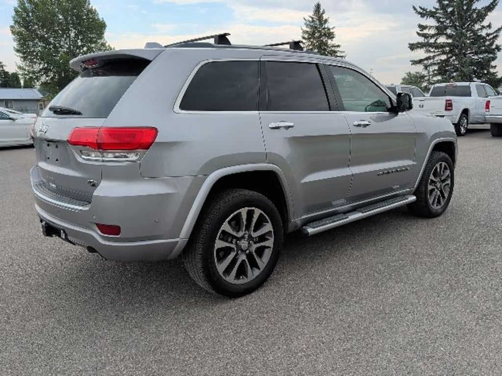 Used 2017 Jeep Grand Cherokee Overland 4x4 SUV