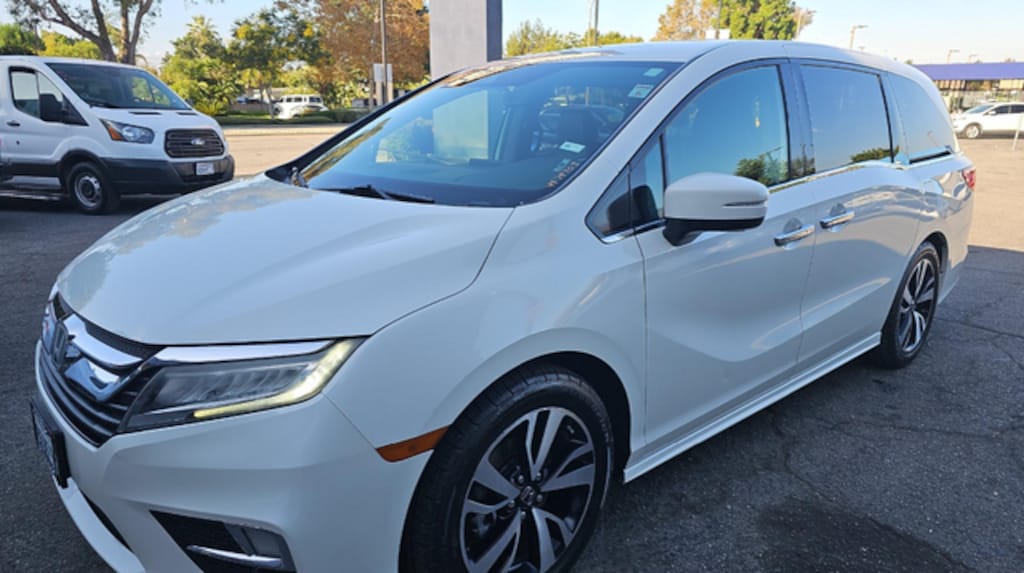 Used 2018 Honda Odyssey Elite Minivan/Van