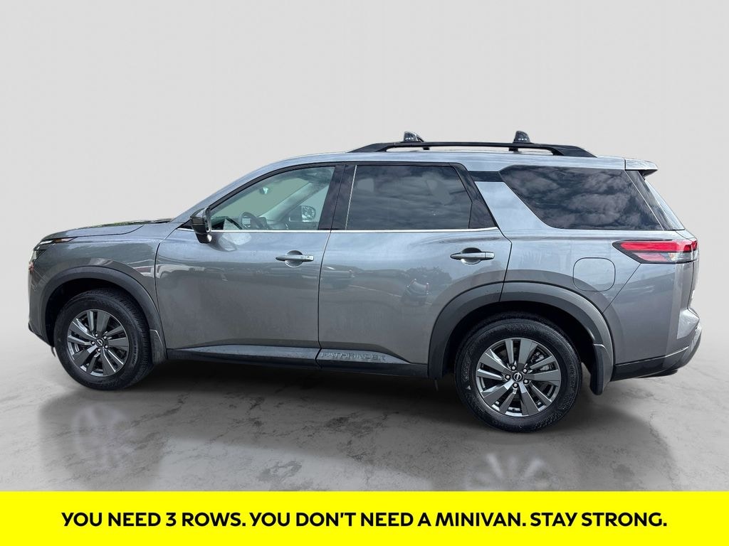 Used 2024 Nissan Pathfinder SV SUV