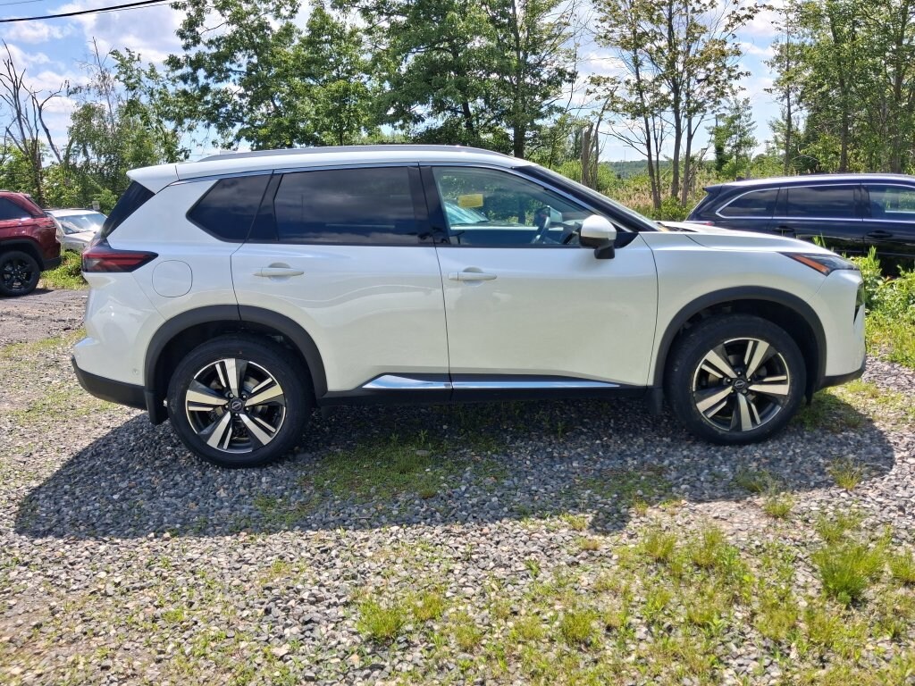 Used 2024 Nissan Rogue SL SUV
