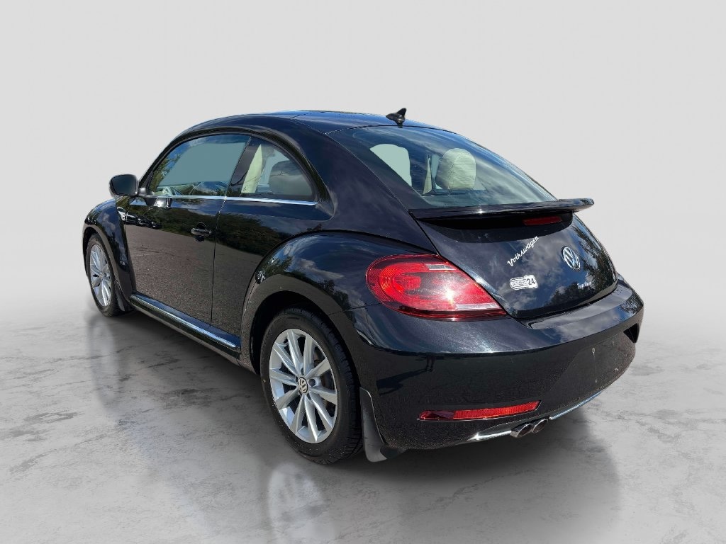 Used 2019 Volkswagen Beetle 2.0T SE Hatchback