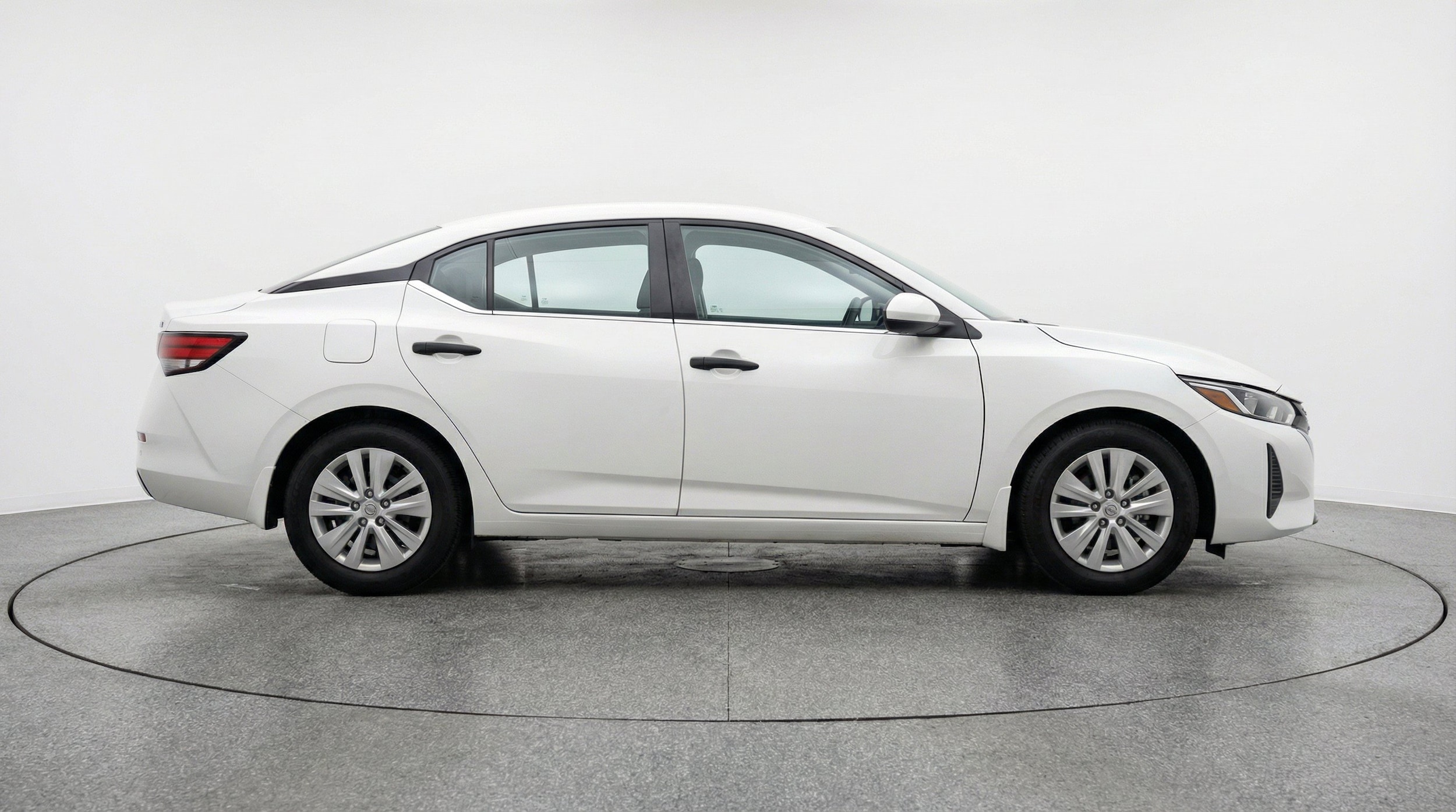 Thumbnail: 2025 Nissan Sentra - 10