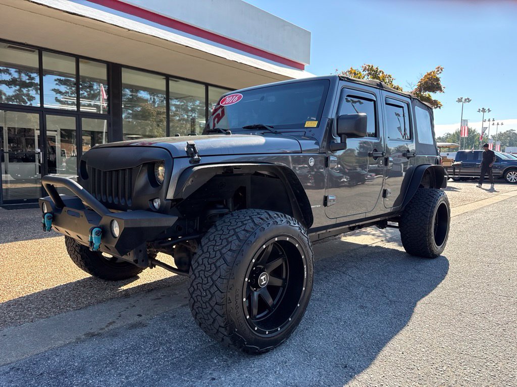 Used 2016 Jeep Wrangler Unlimited Sahara SUV