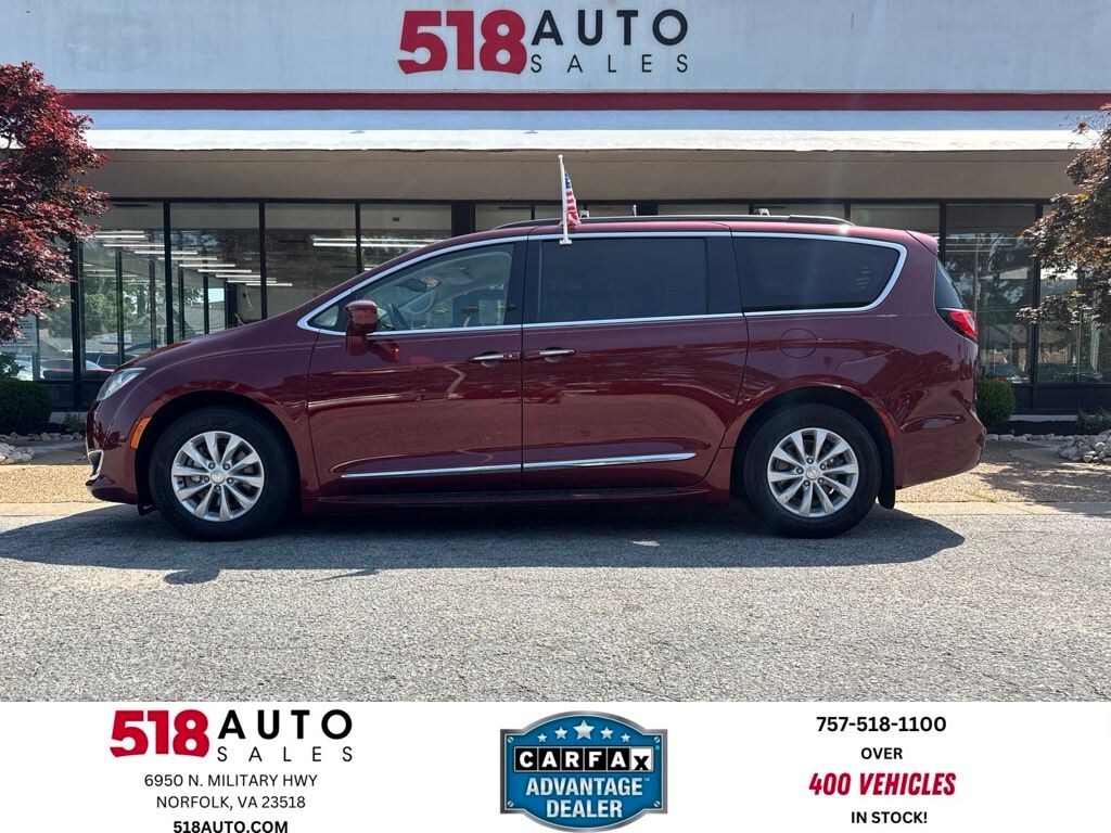 Used 2017 Chrysler Pacifica Touring-L Van