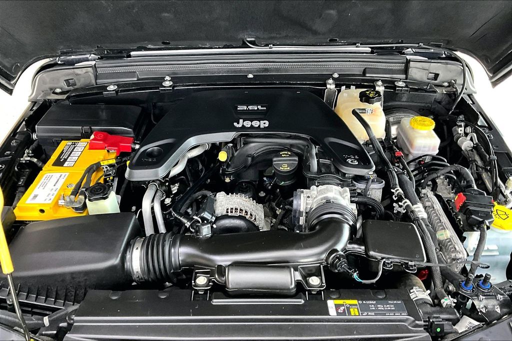 2020 Jeep Wrangler Unlimited Sahara - Photo 27