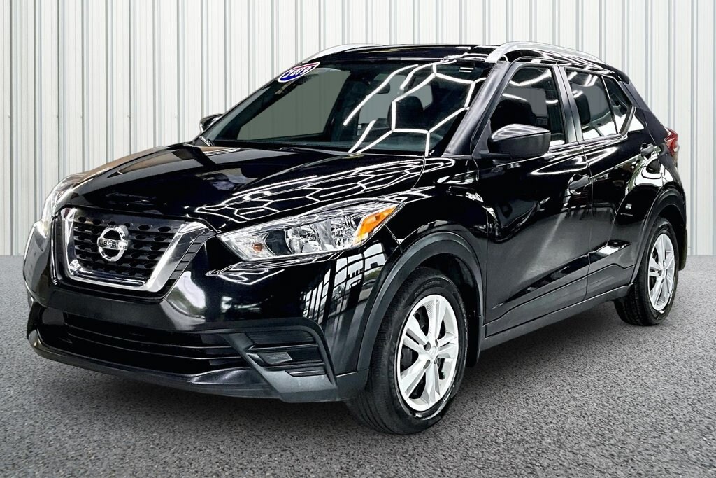 Used 2019 Nissan Kicks S SUV