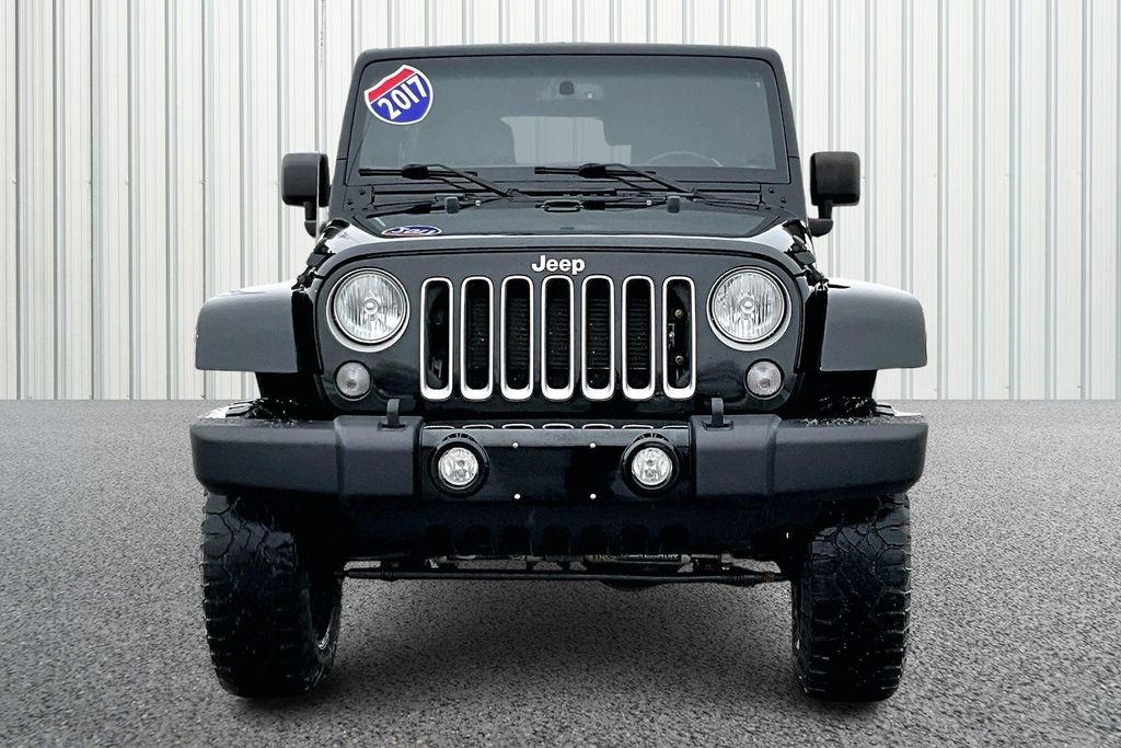 Used 2017 Jeep Wrangler Unlimited Sahara SUV