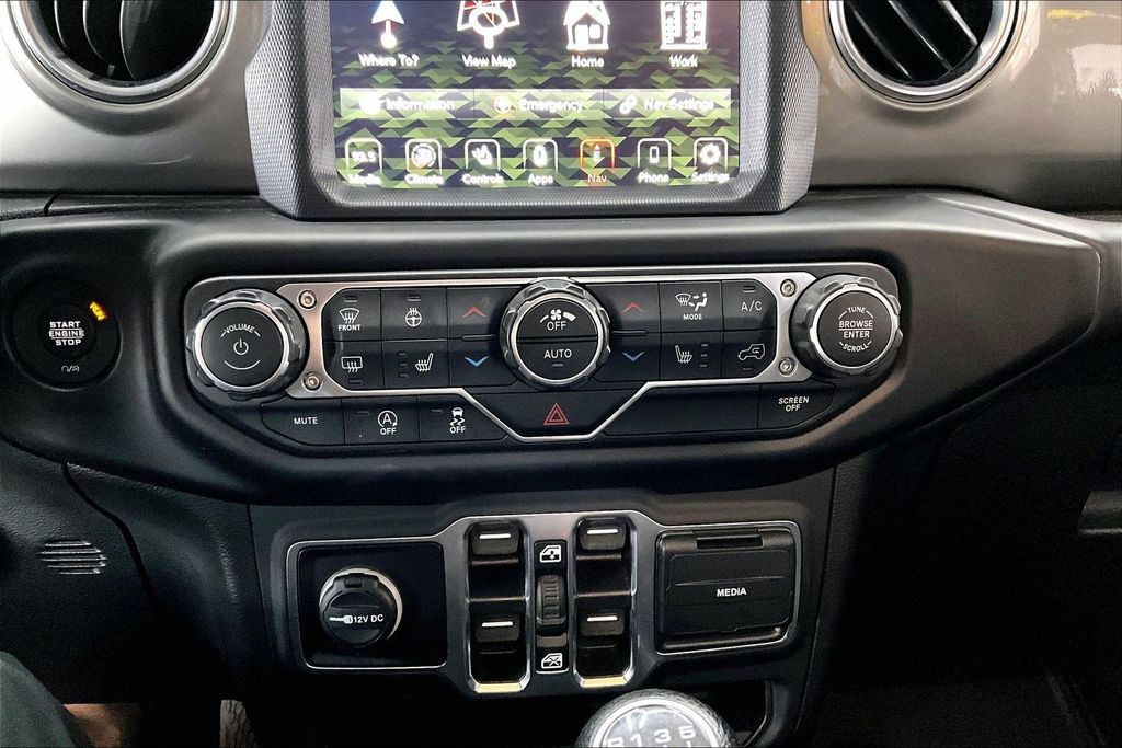 2020 Jeep Wrangler Unlimited Sahara - Photo 15