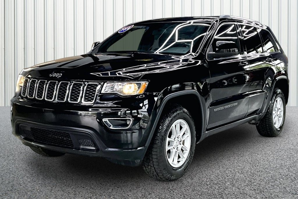 Used 2018 Jeep Grand Cherokee Laredo 4x4 SUV