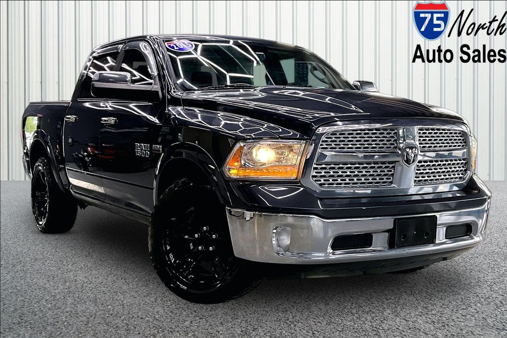 2015 RAM 1500 Pickup Laramie