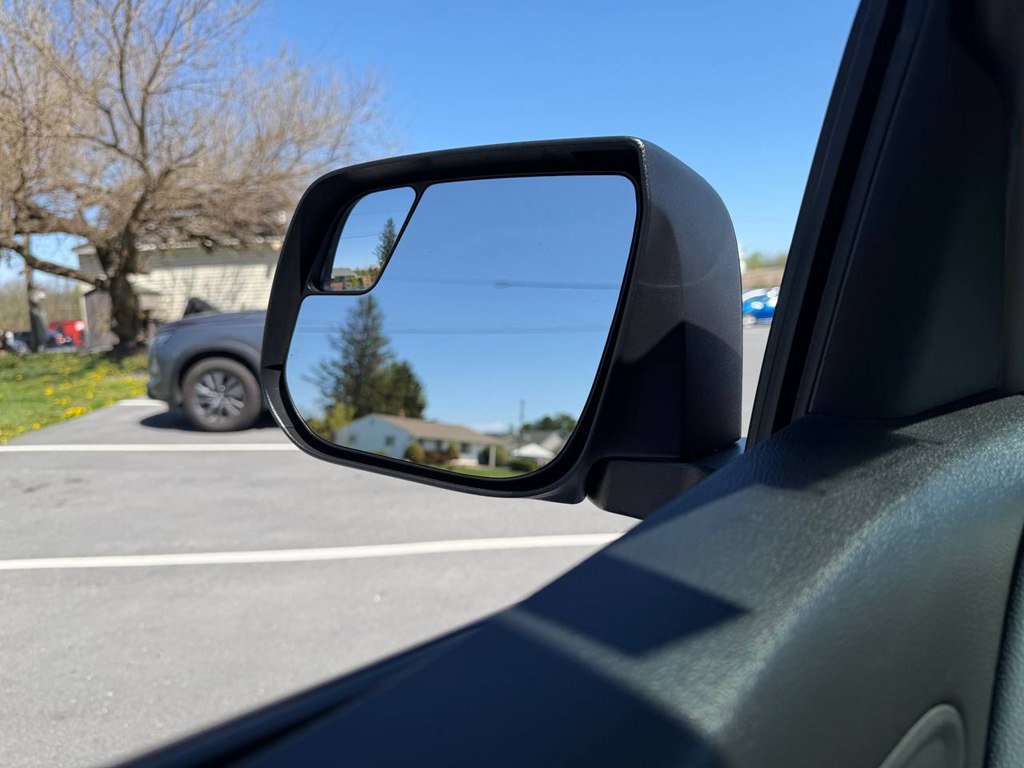 2021 Chevrolet Colorado Z71 - Photo 13
