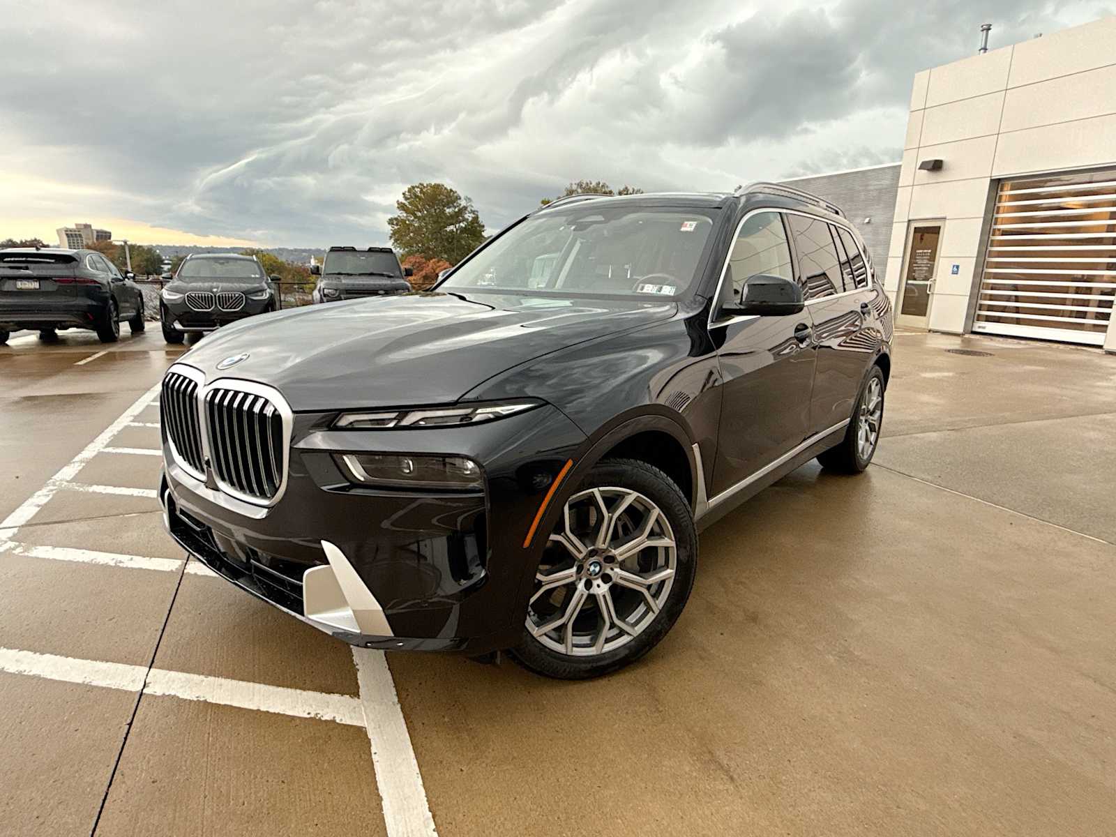 2025 BMW X7 40i