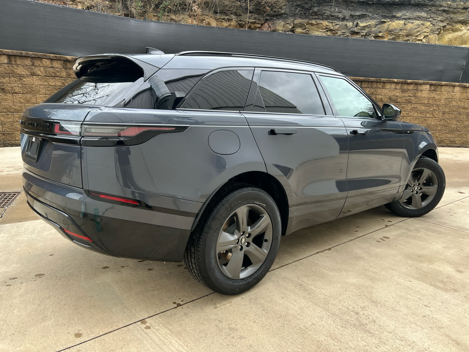 Used 2025 Land Rover Range Rover Velar P250 Dynamic SE SUV