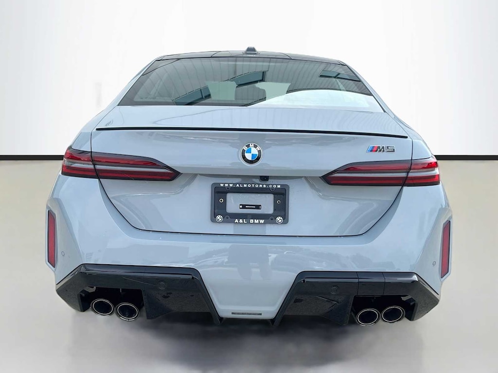 New 2027 BMW M5 Sedan