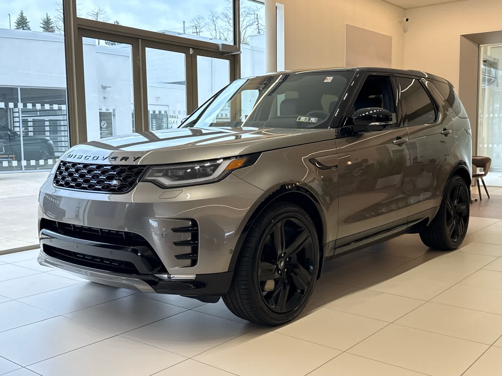 2025 Land Rover Discovery