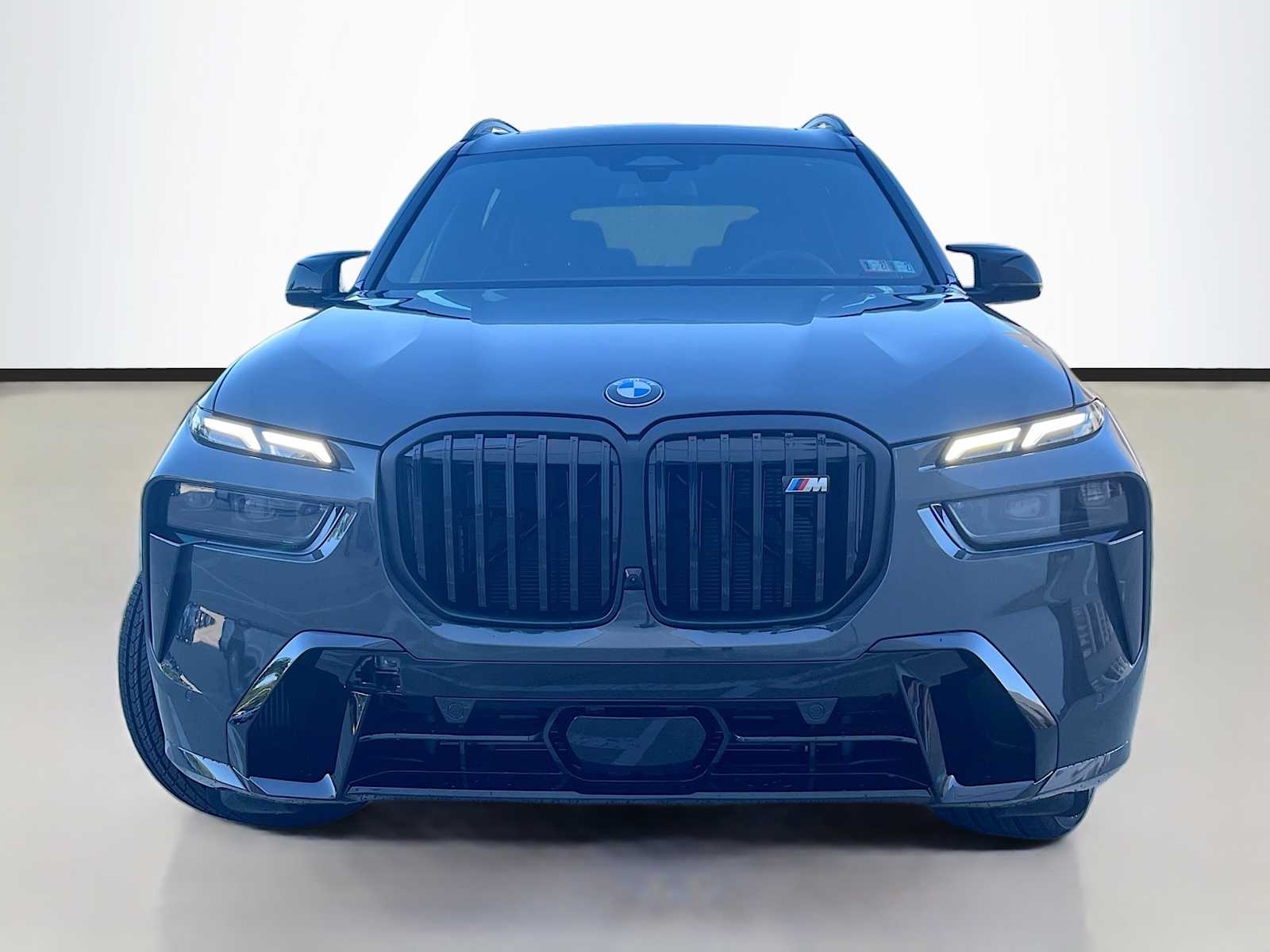 New 2027 BMW X7 M60i SUV