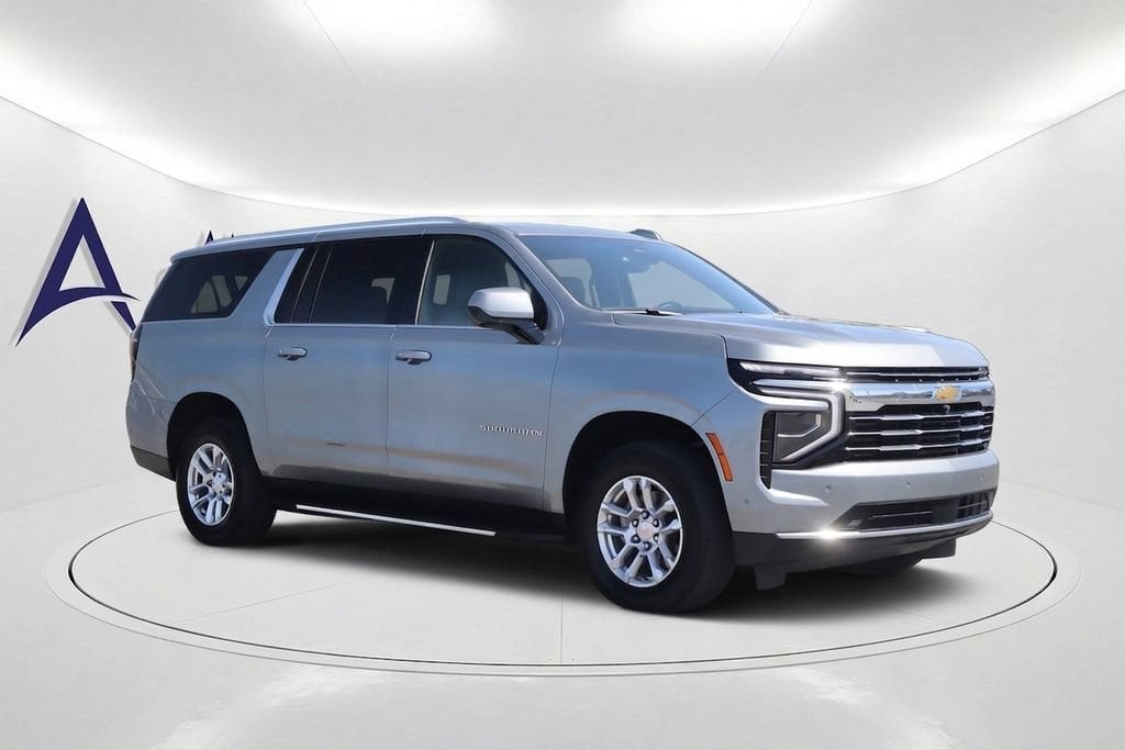 Used 2025 Chevrolet Suburban LT SUV