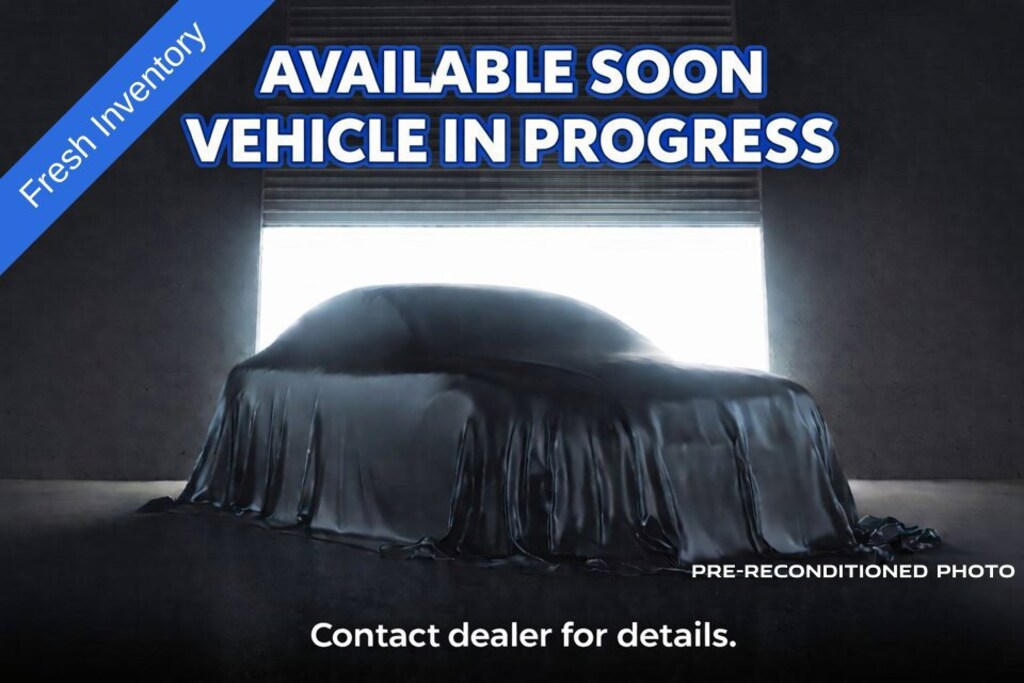 Used 2025 Chevrolet Traverse LT SUV