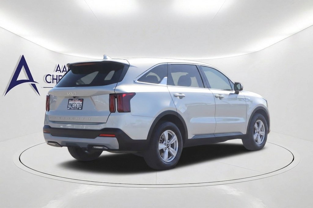 Used 2026 Kia Sorento LX SUV