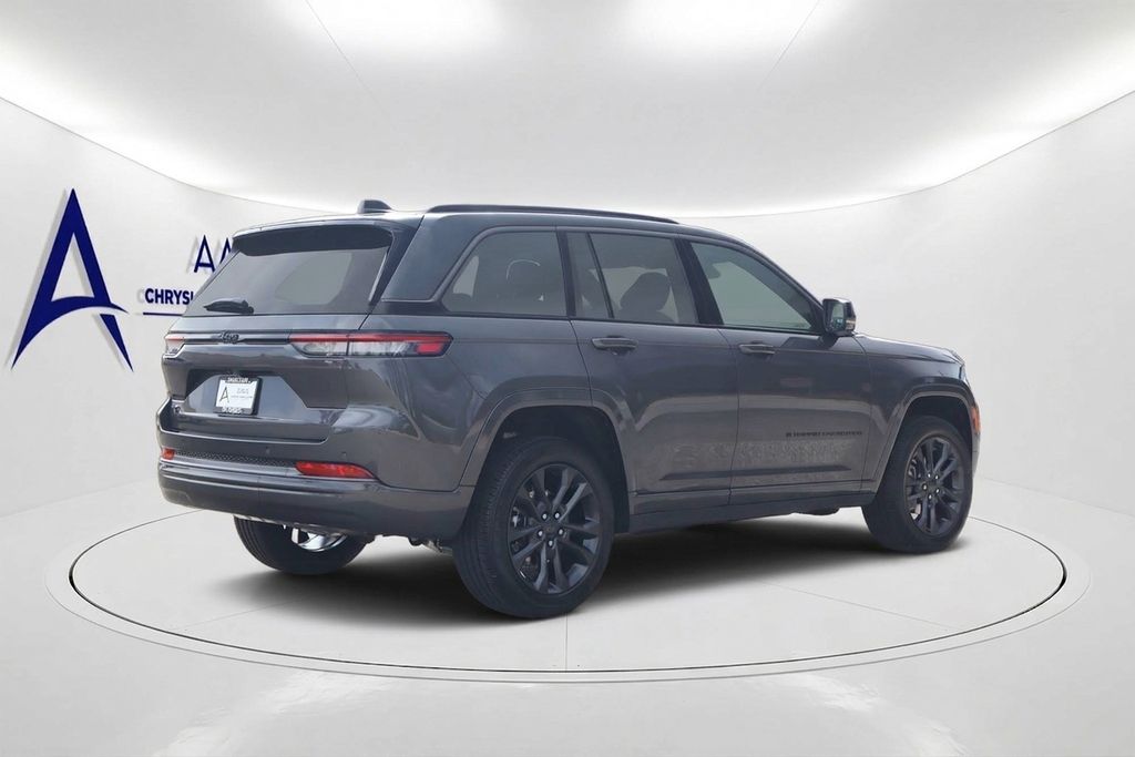 New 2026 Jeep Grand Cherokee Limited Reserve Sport Utility