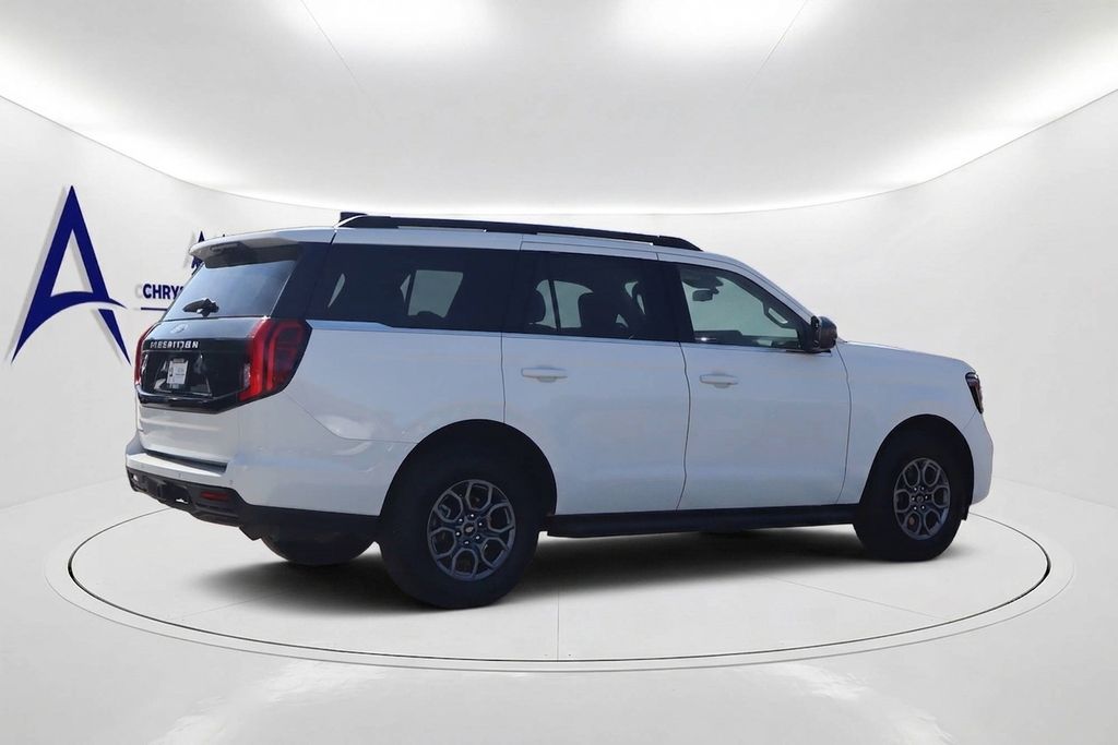 Used 2025 Ford Expedition Active SUV